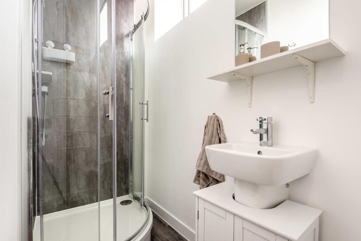 Cosy 1 Bedroom Apartment In Central Шефилд Экстерьер фото